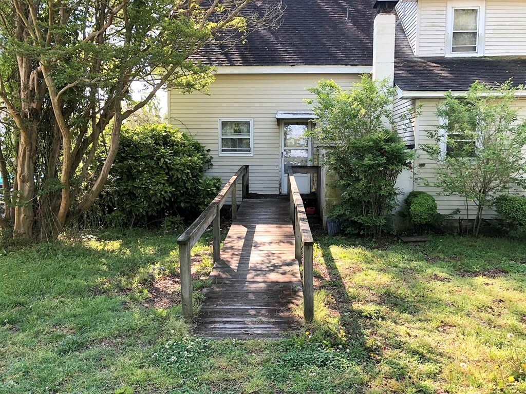 Property Photo: 4092 Main St VA 23350