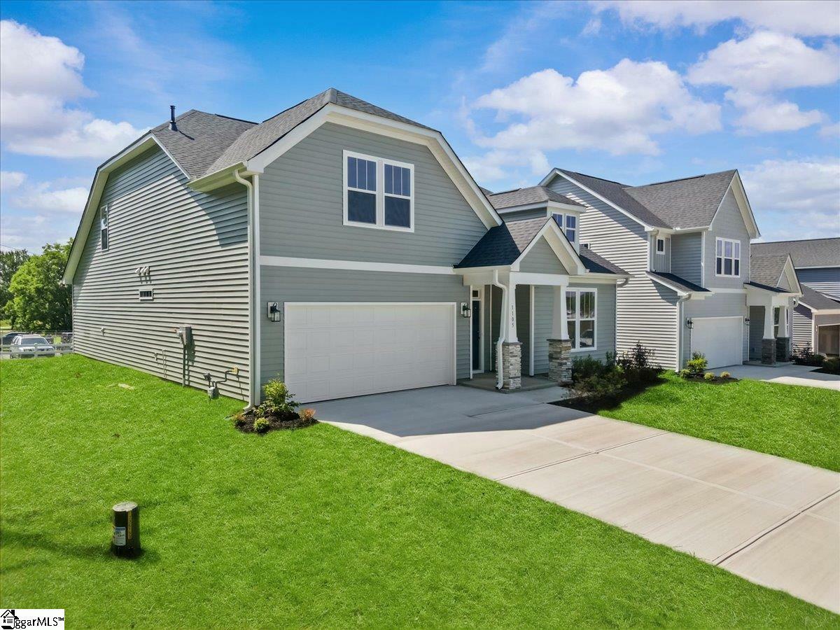 Property Photo: 1105 Matisse Circle SC 29369