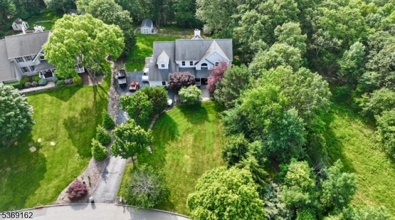 10 Stone Cliff Ter  Jefferson Twp. NJ 07438 photo