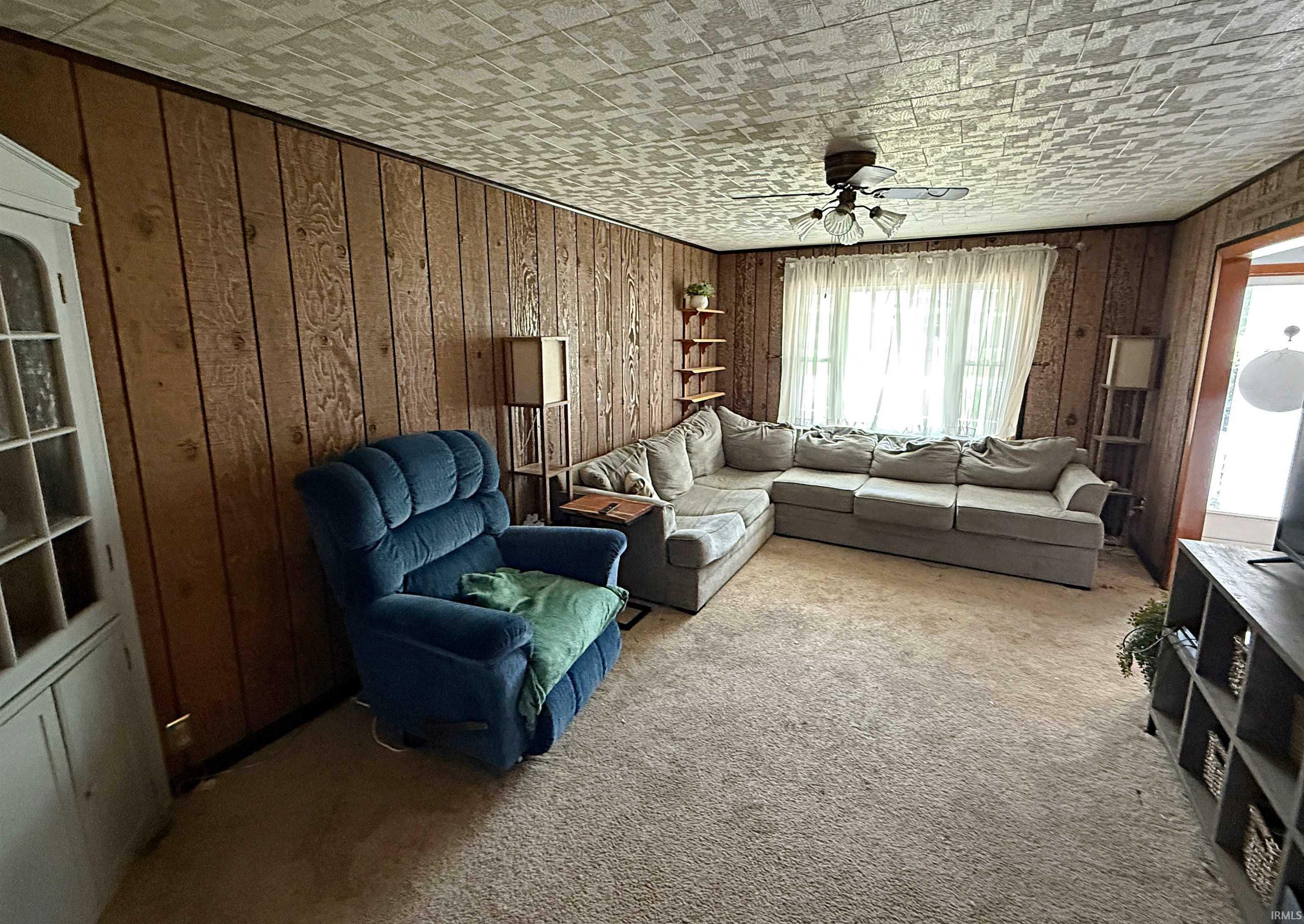 Property Photo: 203 Hillside Drive IN 47501