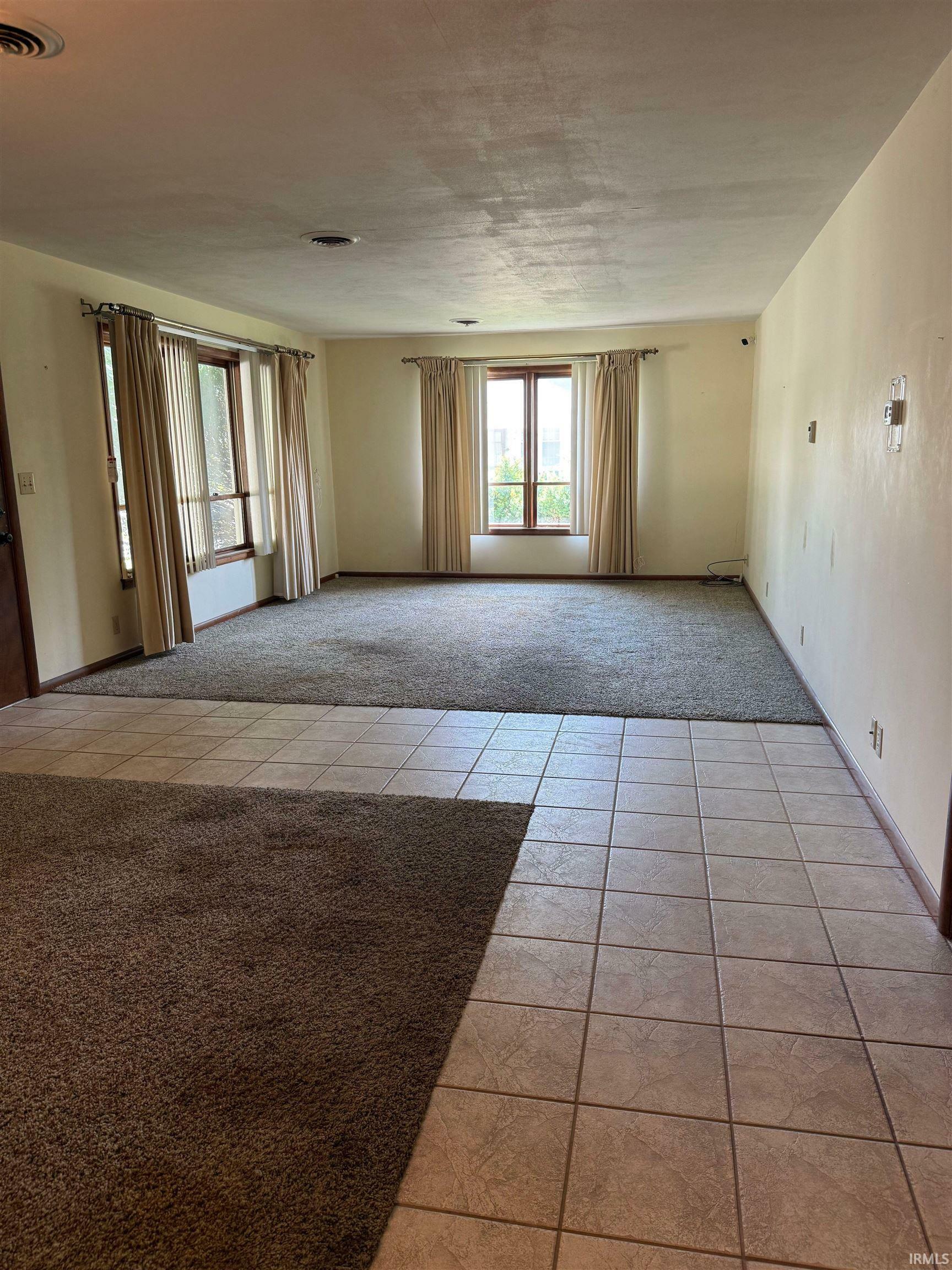 Property Photo: 1600 N 14th Street IN 47591