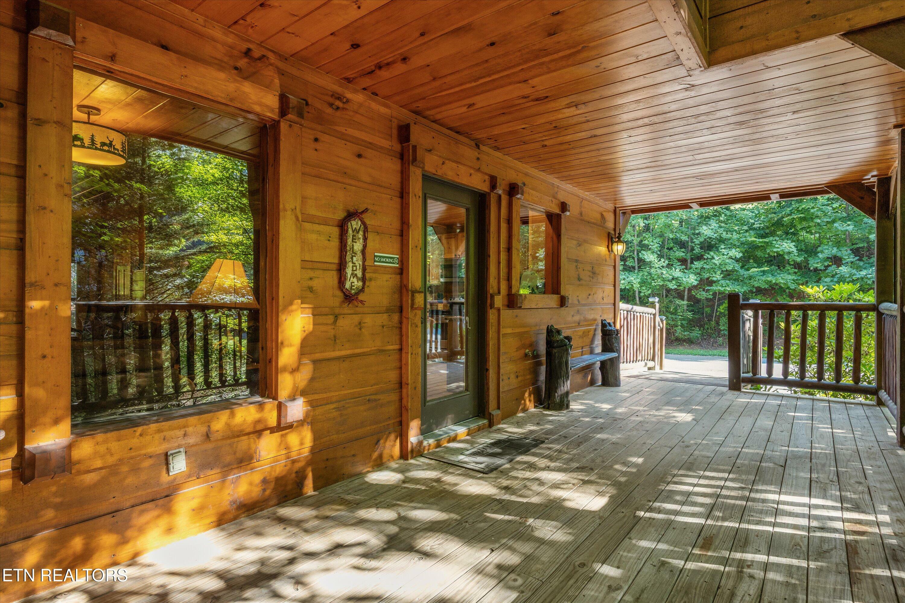 Property Photo: 1827 Elk Springs Way TN 37738
