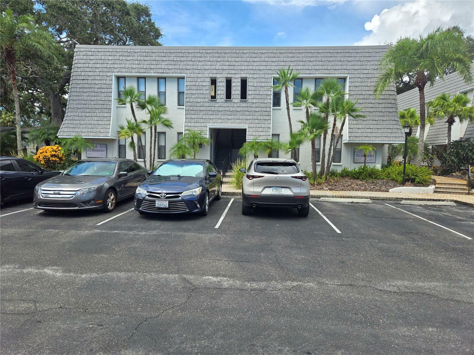 Property Photo: 702 Lyndhurst Street 822 FL 34698