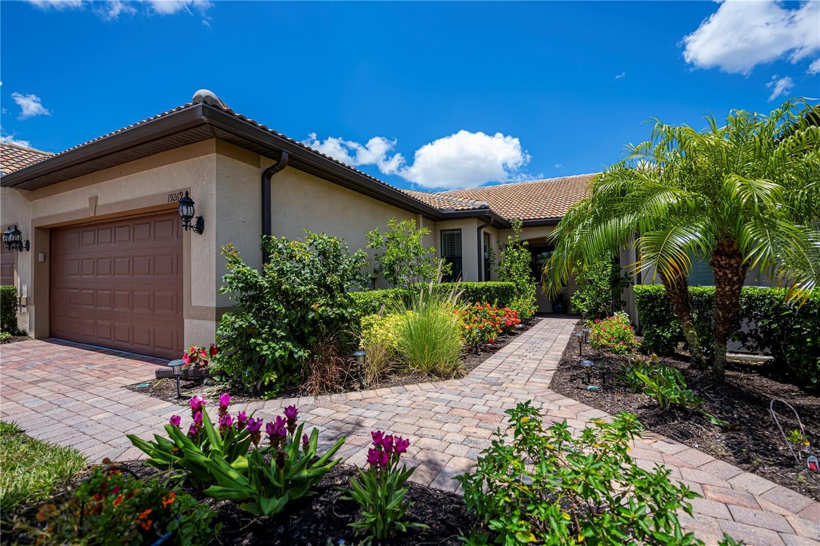 Property Photo:  19269 Serafina Street  FL 34293 