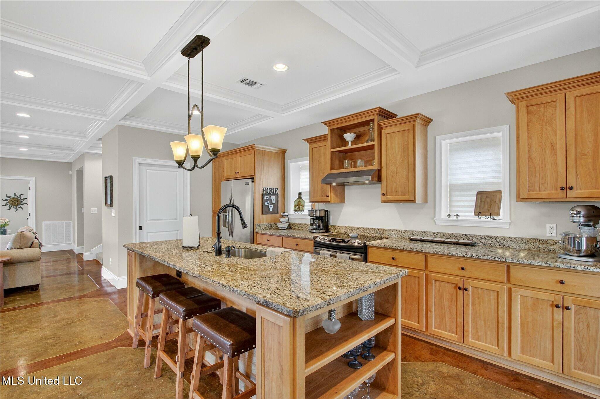 Property Photo: 631 2nd Street MS 39501