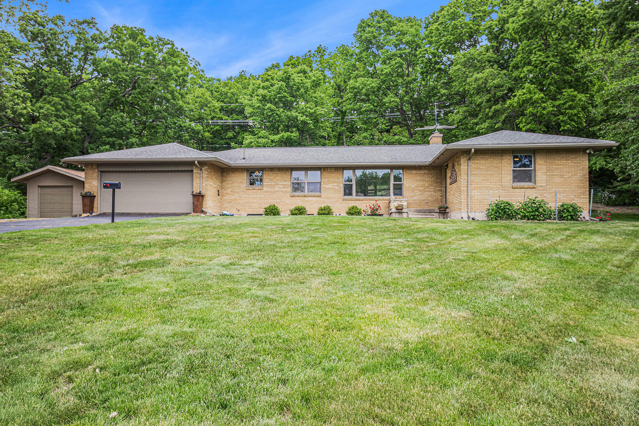 6667 W River Road NE  Belmont MI 49306 photo