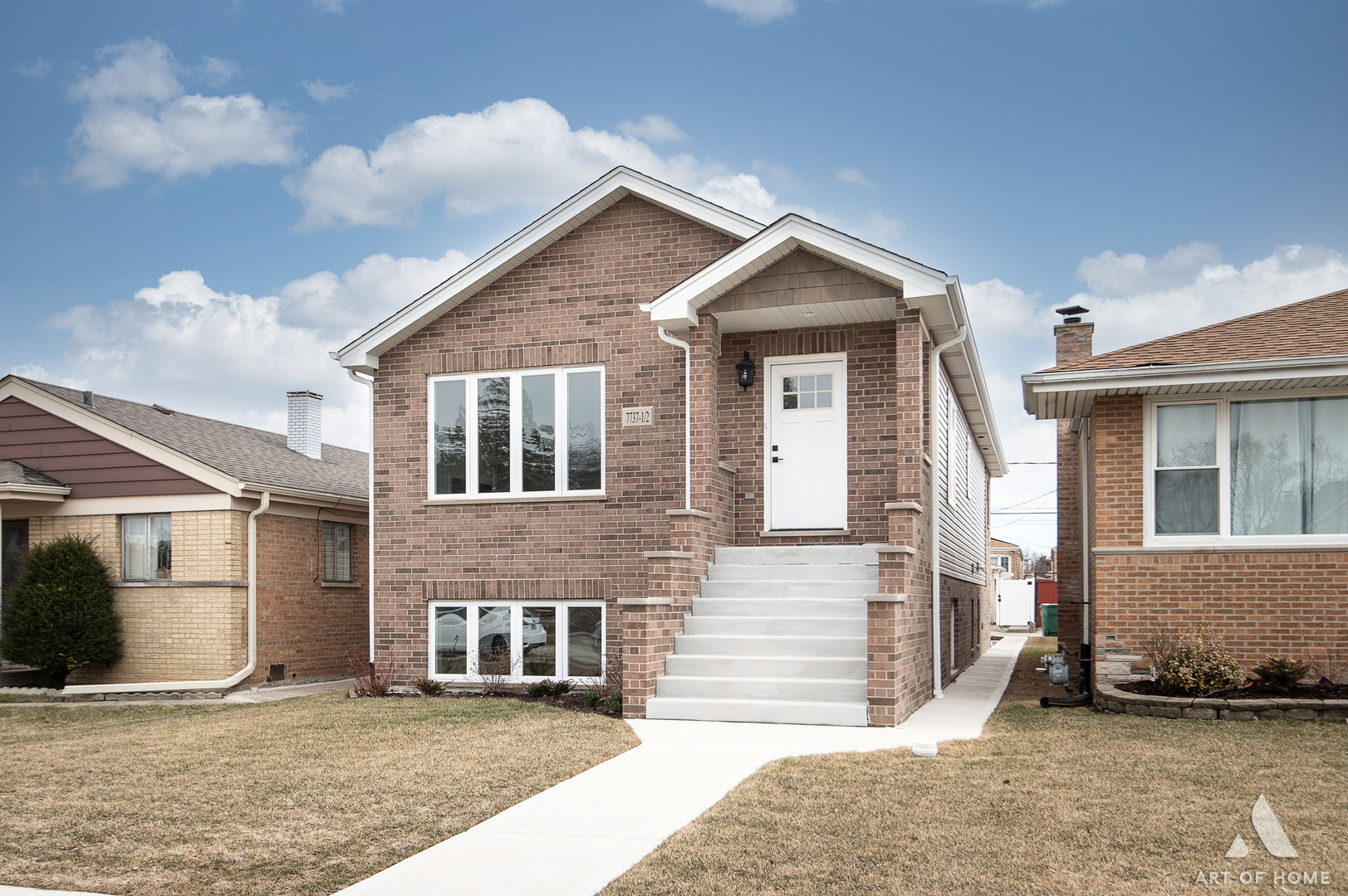 Property Photo: 7737 1/2 Nashville Avenue IL 60459