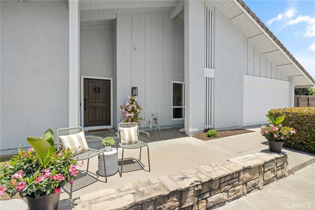 Property Photo: 25521 Rhoda Drive CA 92691