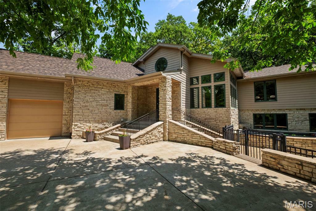 Property Photo: 1800 W Adams Avenue MO 63122