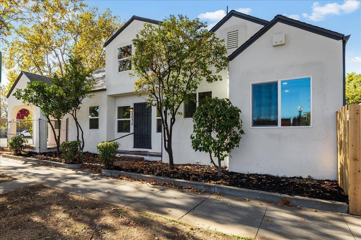 Property Photo: 2030 19th Street CA 95818