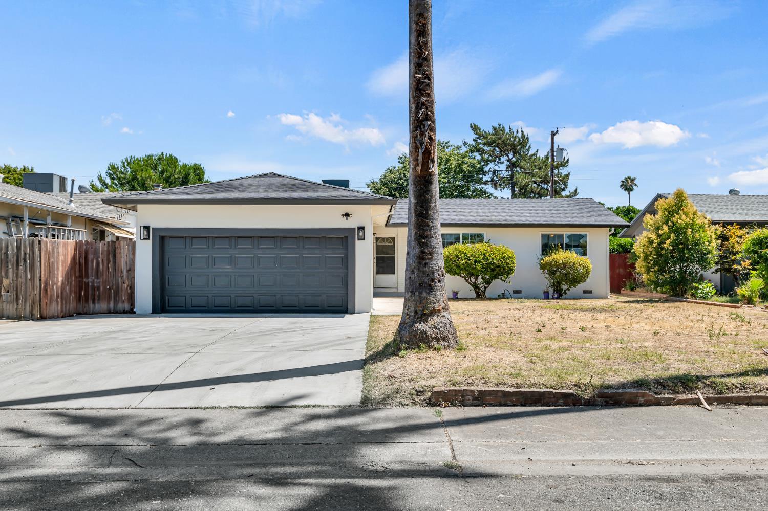2318 Turnesa Avenue  Sacramento CA 95822 photo