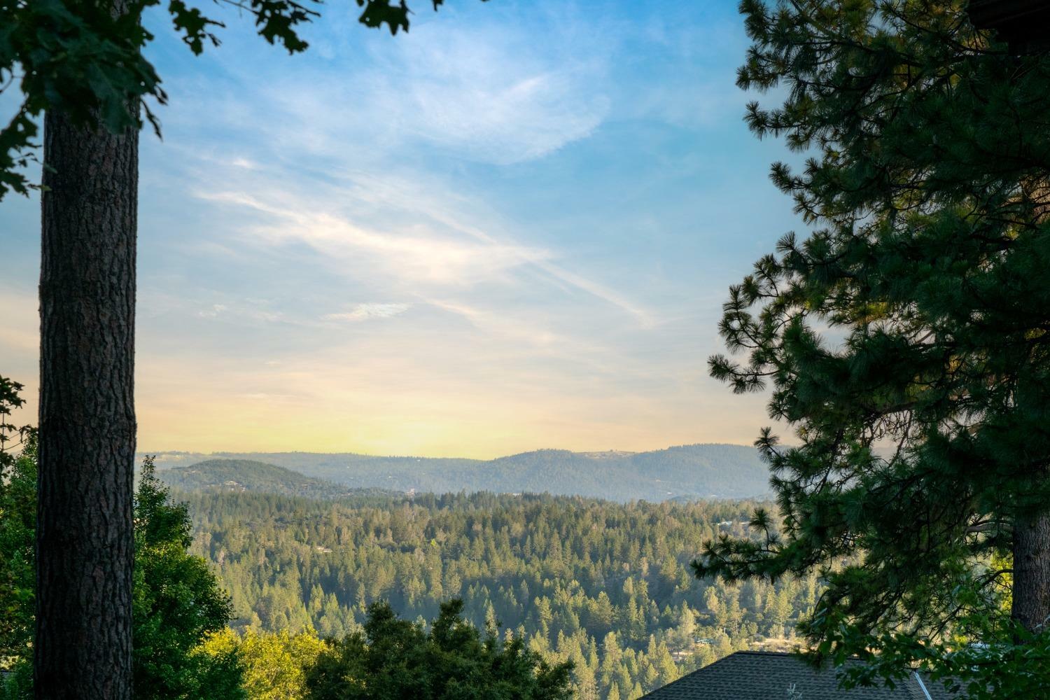 Property Photo: 144 Ventana Ridge Place CA 95945