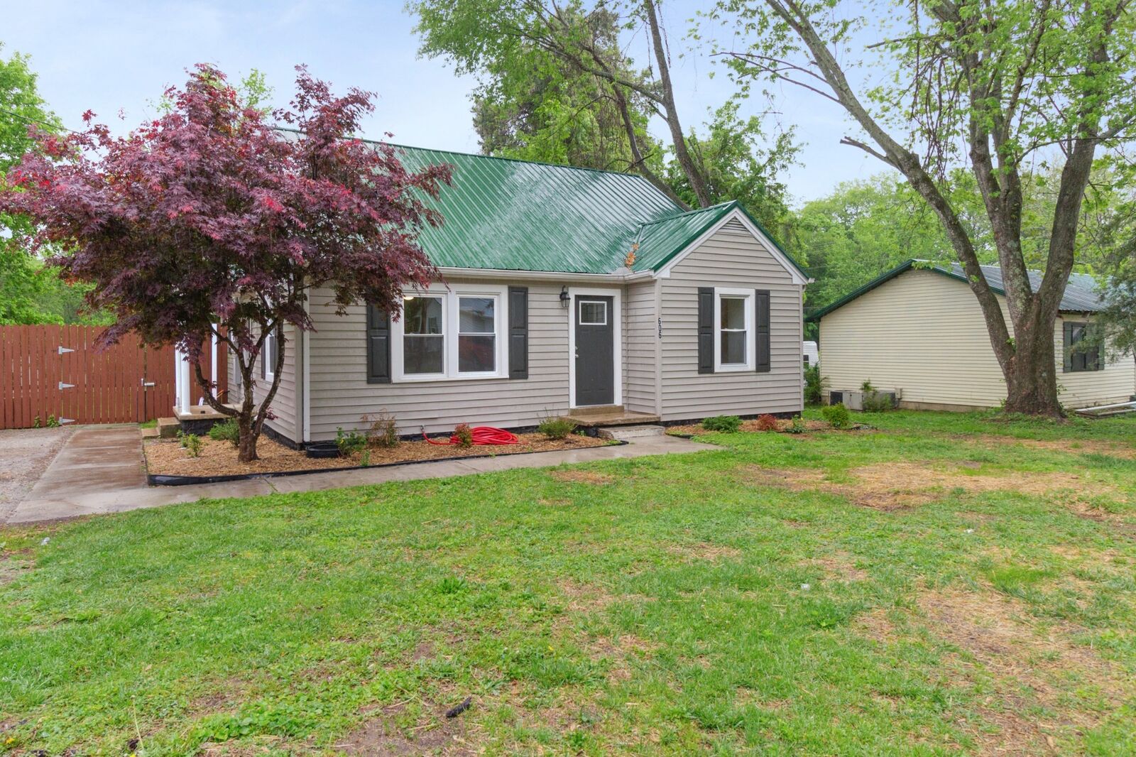 Property Photo: 606 Polk St TN 37355