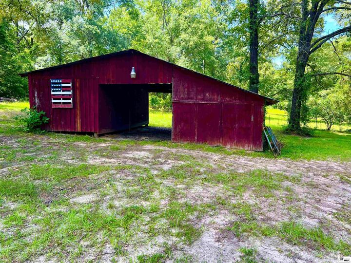 Property Photo:  374 Mountain Road  LA 71291 