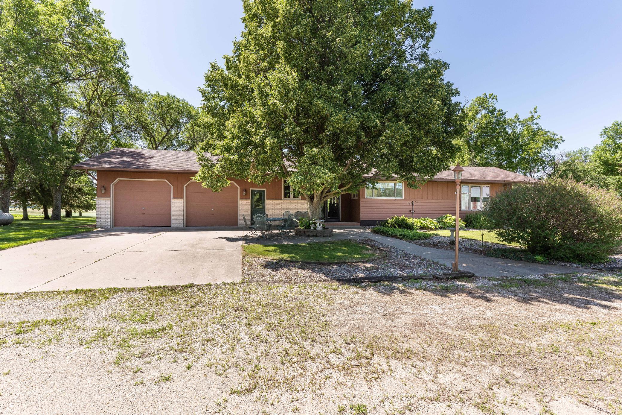 Property Photo: 31289 270th Avenue MN 56590