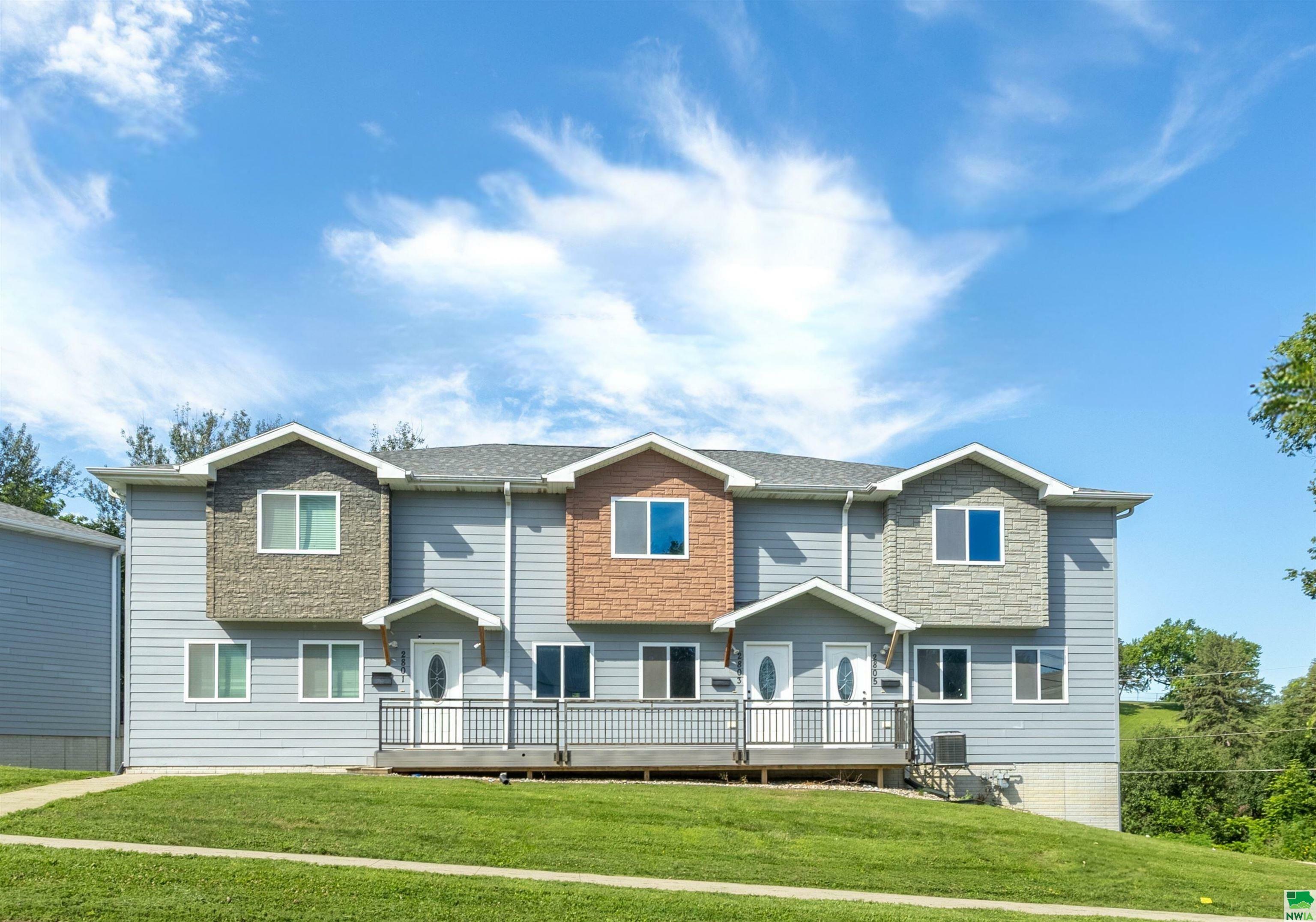 Property Photo: 2803 Stone Park Blvd. IA 51104
