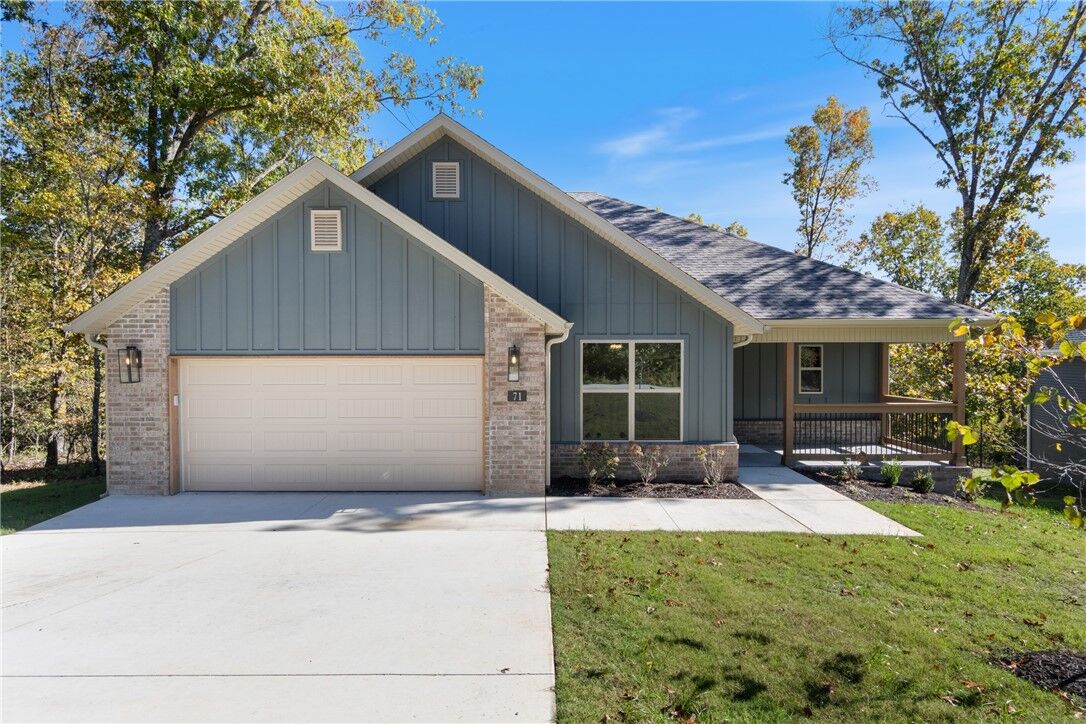 Property Photo: 71 Wandsworth Drive AR 72715