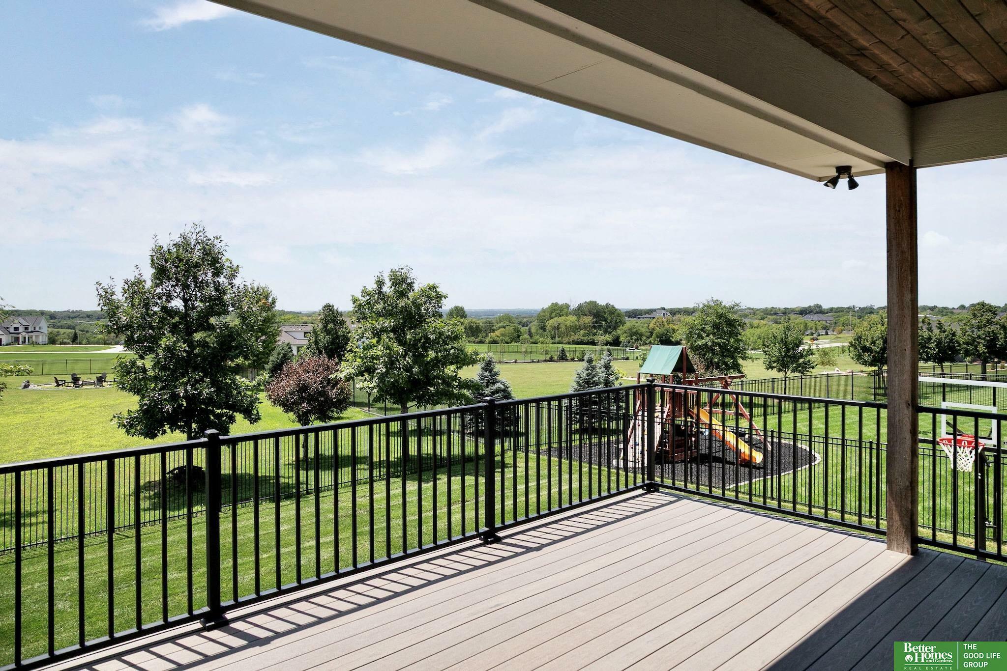 Property Photo: 4426 S 220th Street NE 68022