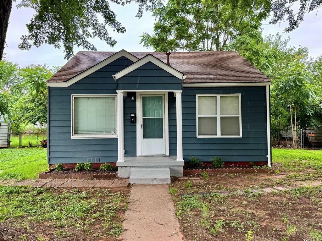 Property Photo: 515 W Georgia Avenue OK 73018
