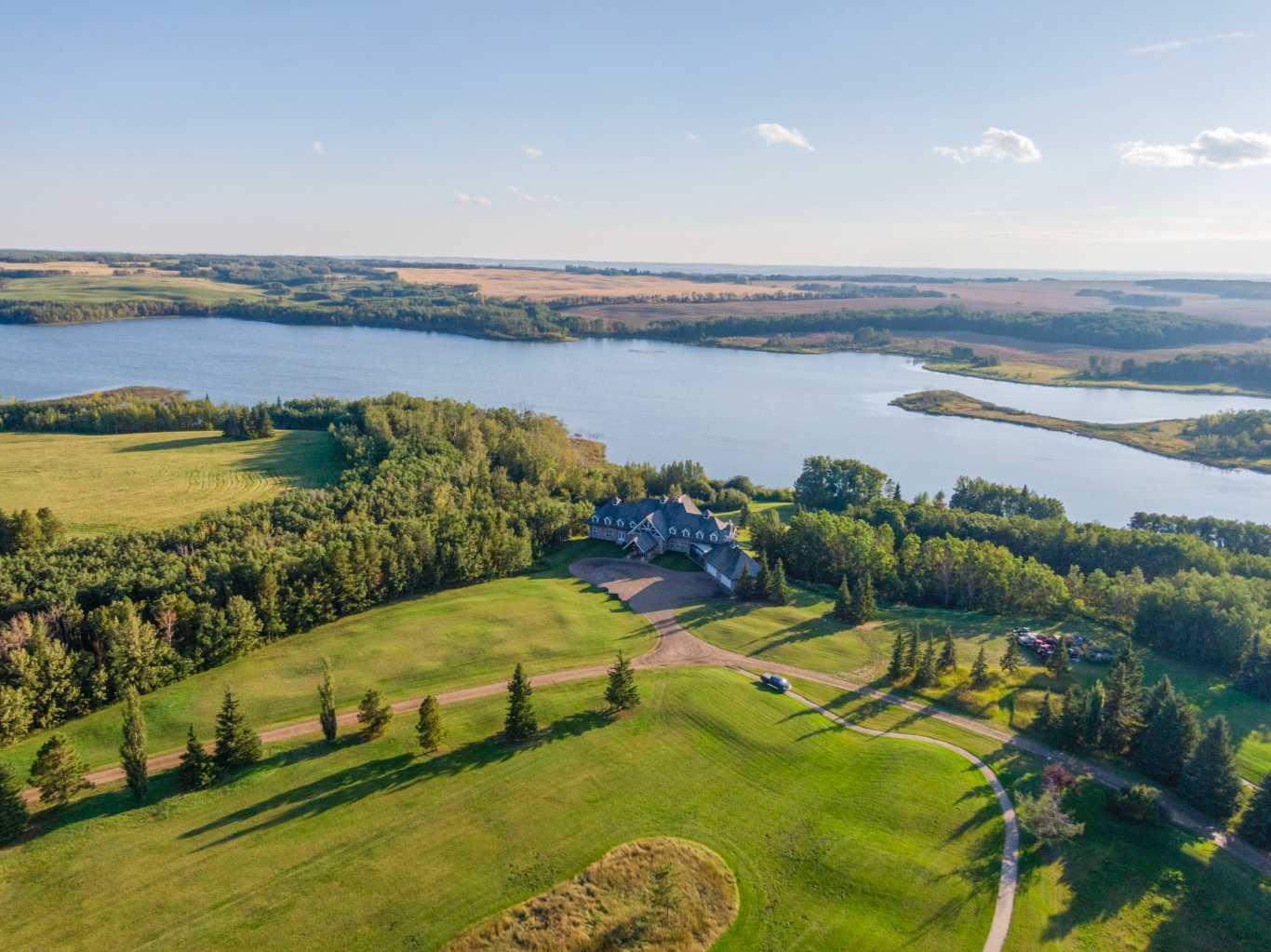 Photo de la propriété: 41320 Range Road 232 AB T0C 2N0