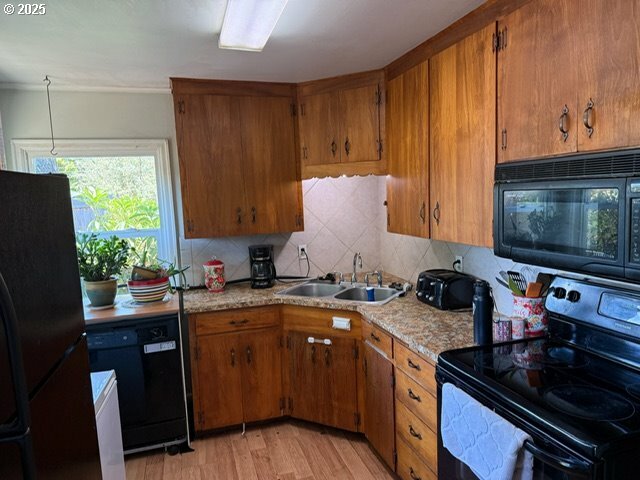 Property Photo:  6415 NE 58th St  WA 98661 