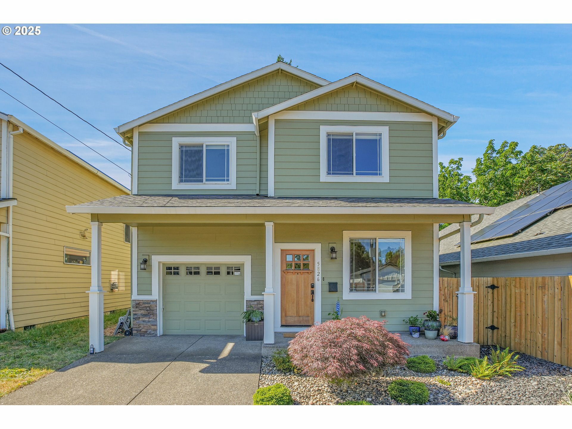 5826 SE Flavel St  Portland OR 97206 photo