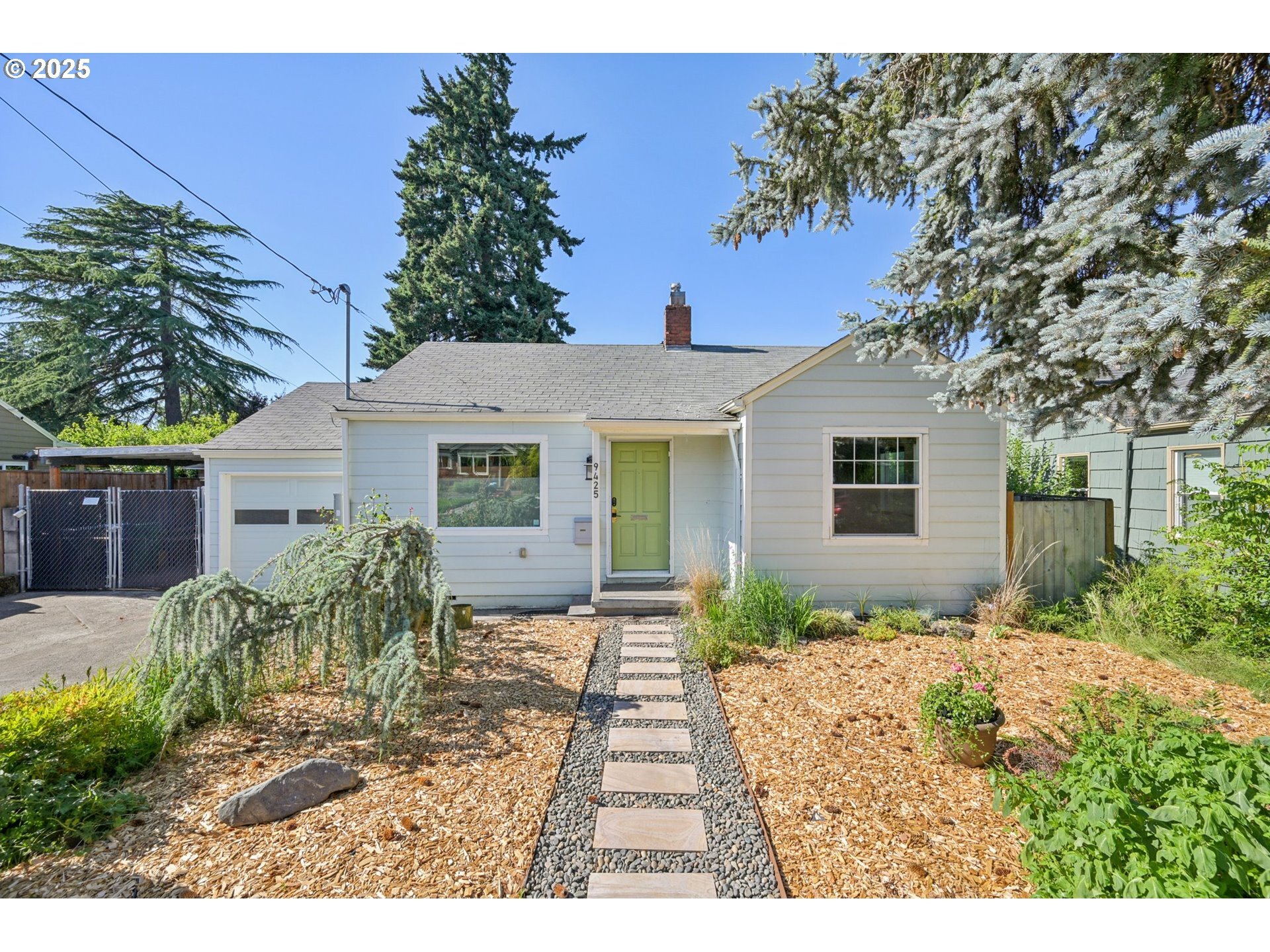 Property Photo: 9425 N Chicago Ave OR 97203