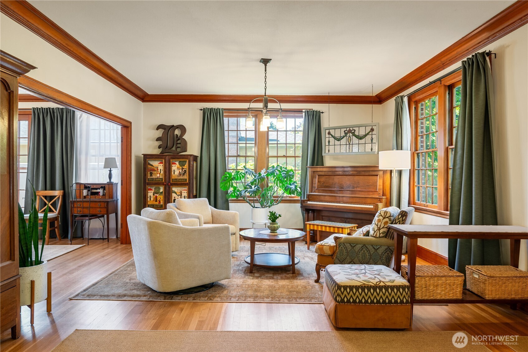 Property Photo:  1532  24th Avenue  WA 98632 