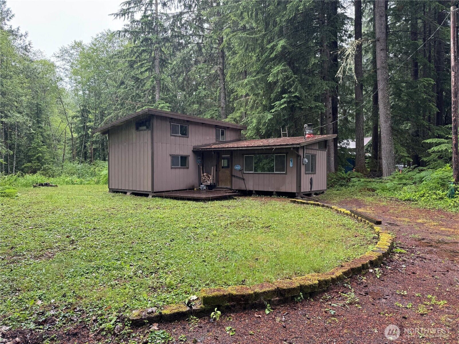 Property Photo: 106 Mowich Way WA 98304