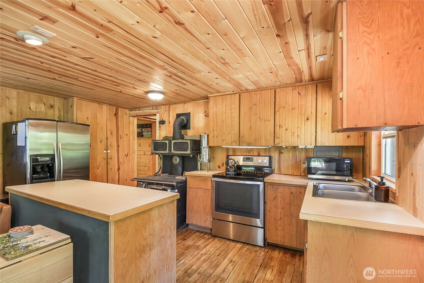 Property Photo: 13990 Brae Burn Road WA 98826