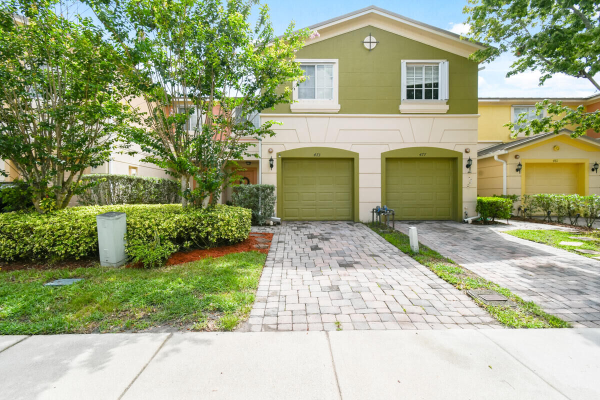 Property Photo:  473 SE Bloxham Way  FL 34997 