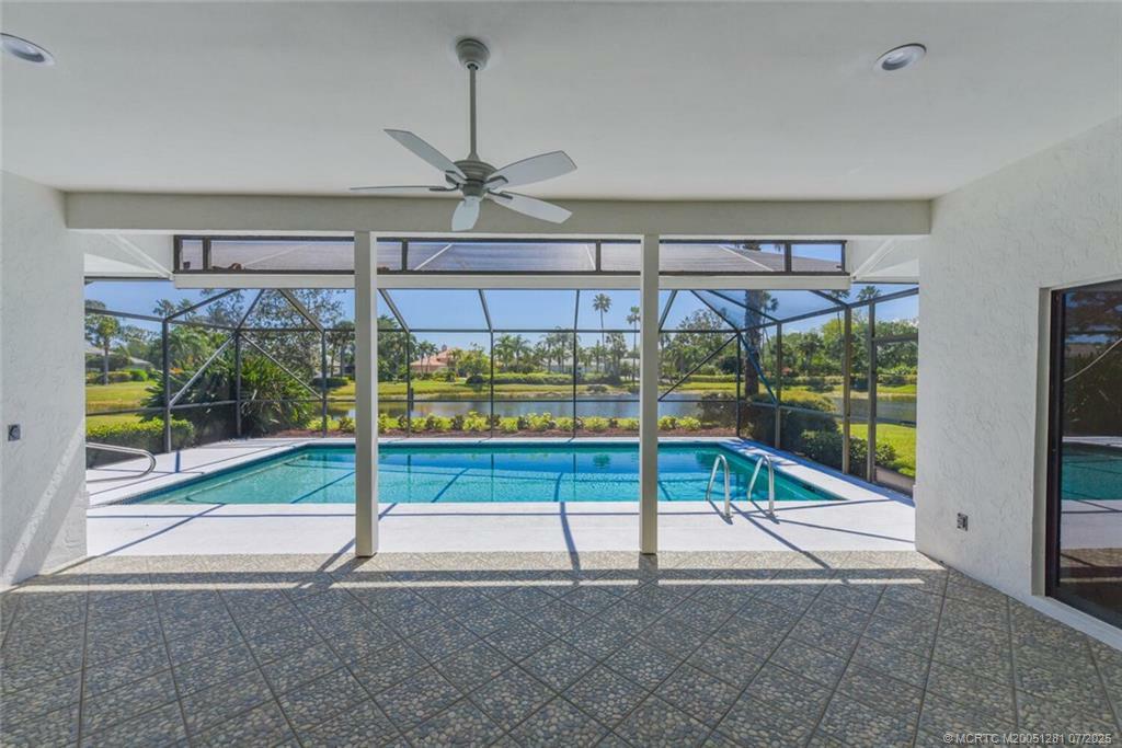 Property Photo: 4163 SW Gleneagle Circle FL 34990