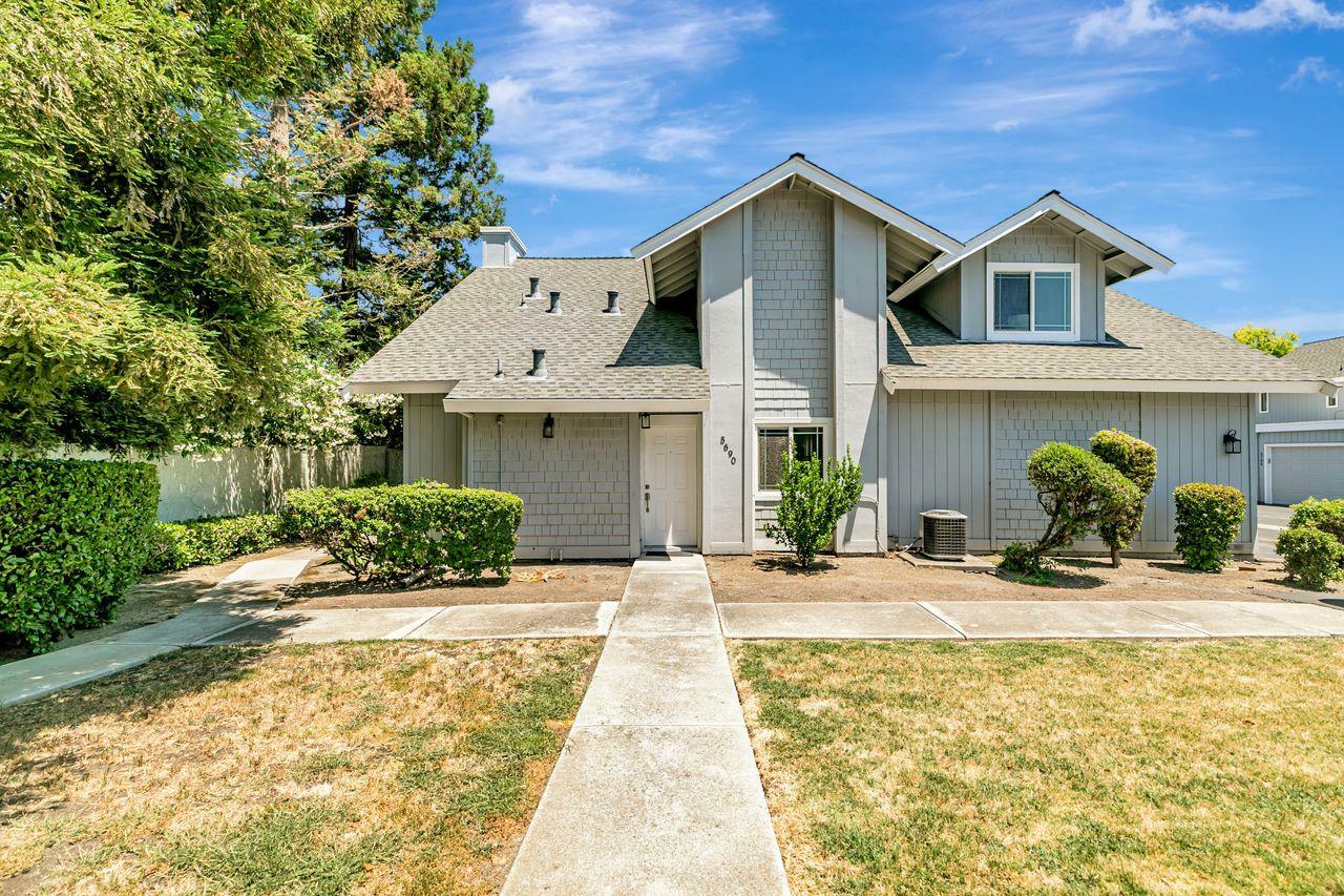 Property Photo:  5690 Saxony Court  CA 95123 