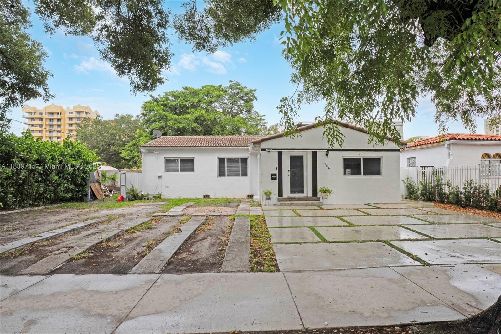 104 SW 40th Ave  Miami FL 33134 photo