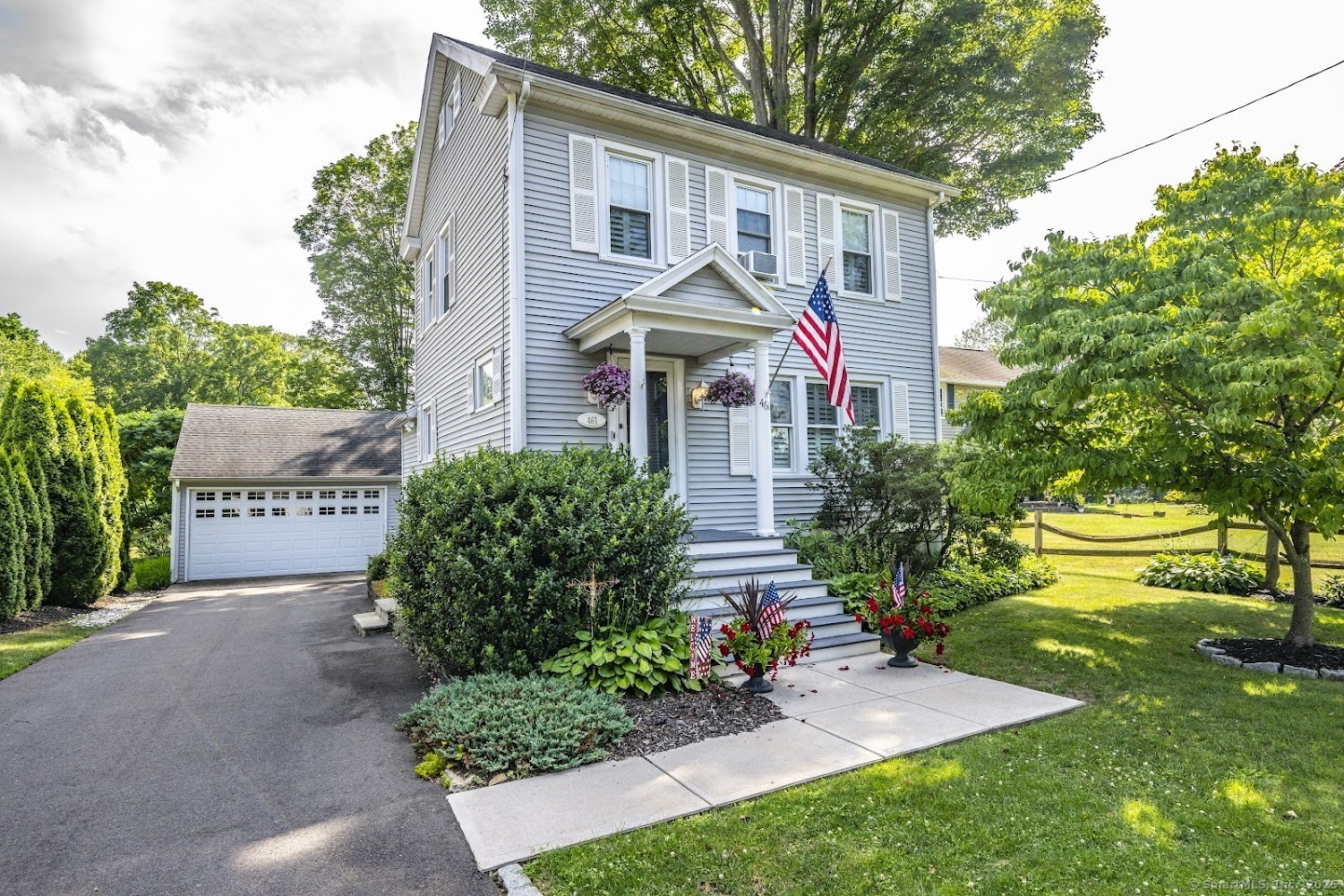 Property Photo: 461 Skiff Street CT 06473