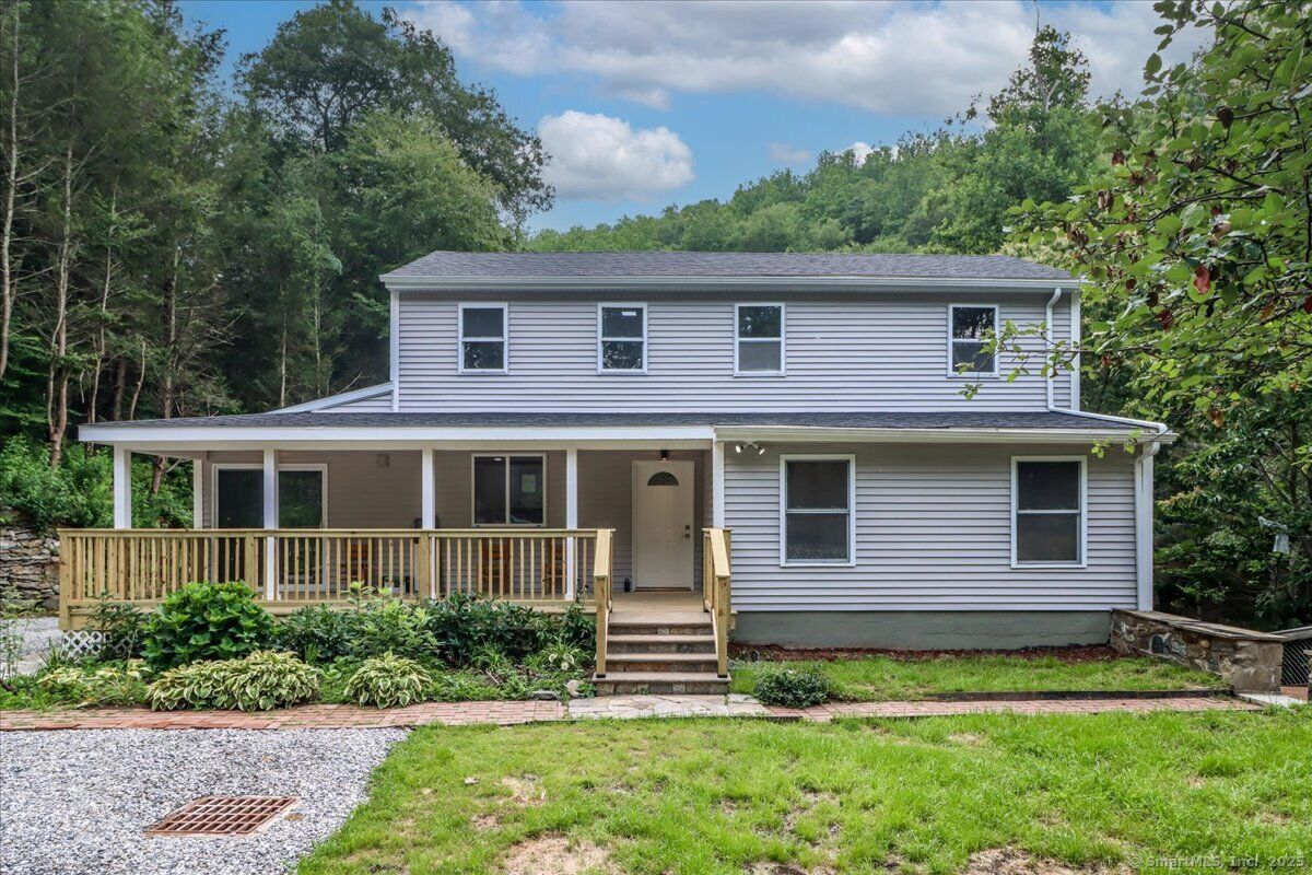 Property Photo: 3 Brookside Trail CT 06468