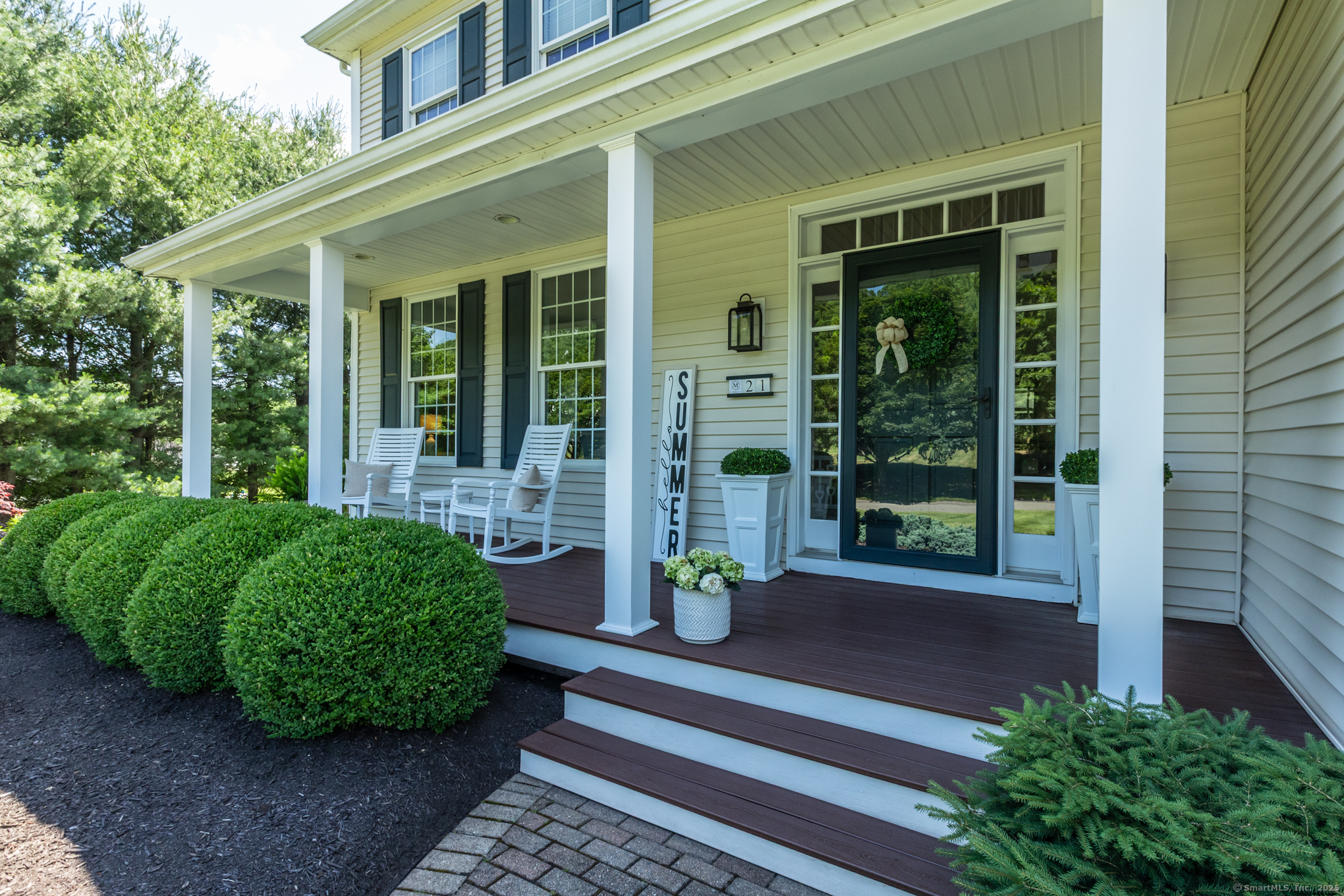 Property Photo:  21 Farmbrook Drive  CT 06084 