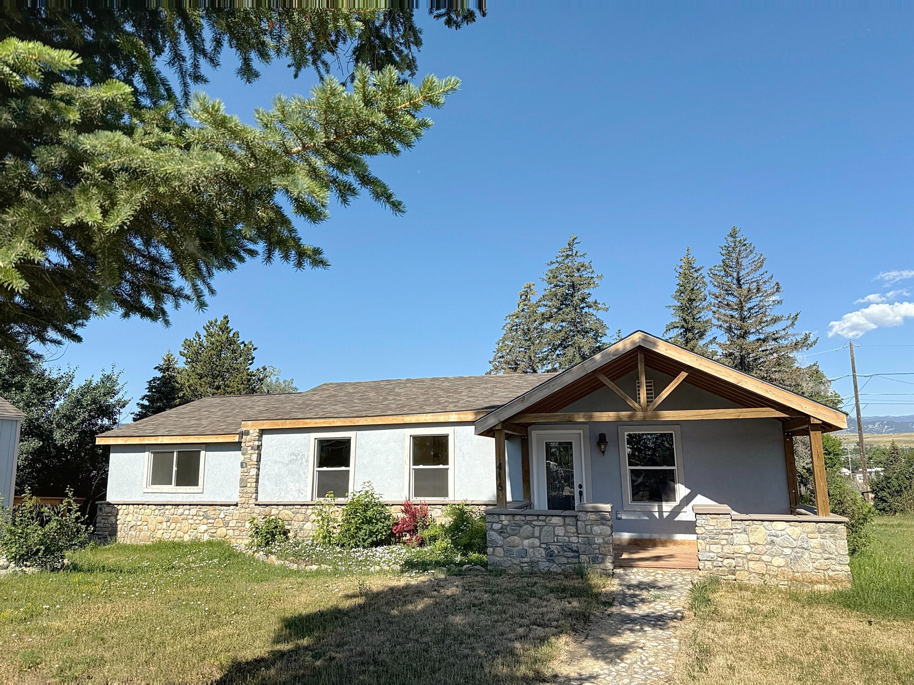 Property Photo: 416 Western Avenue WY 82834