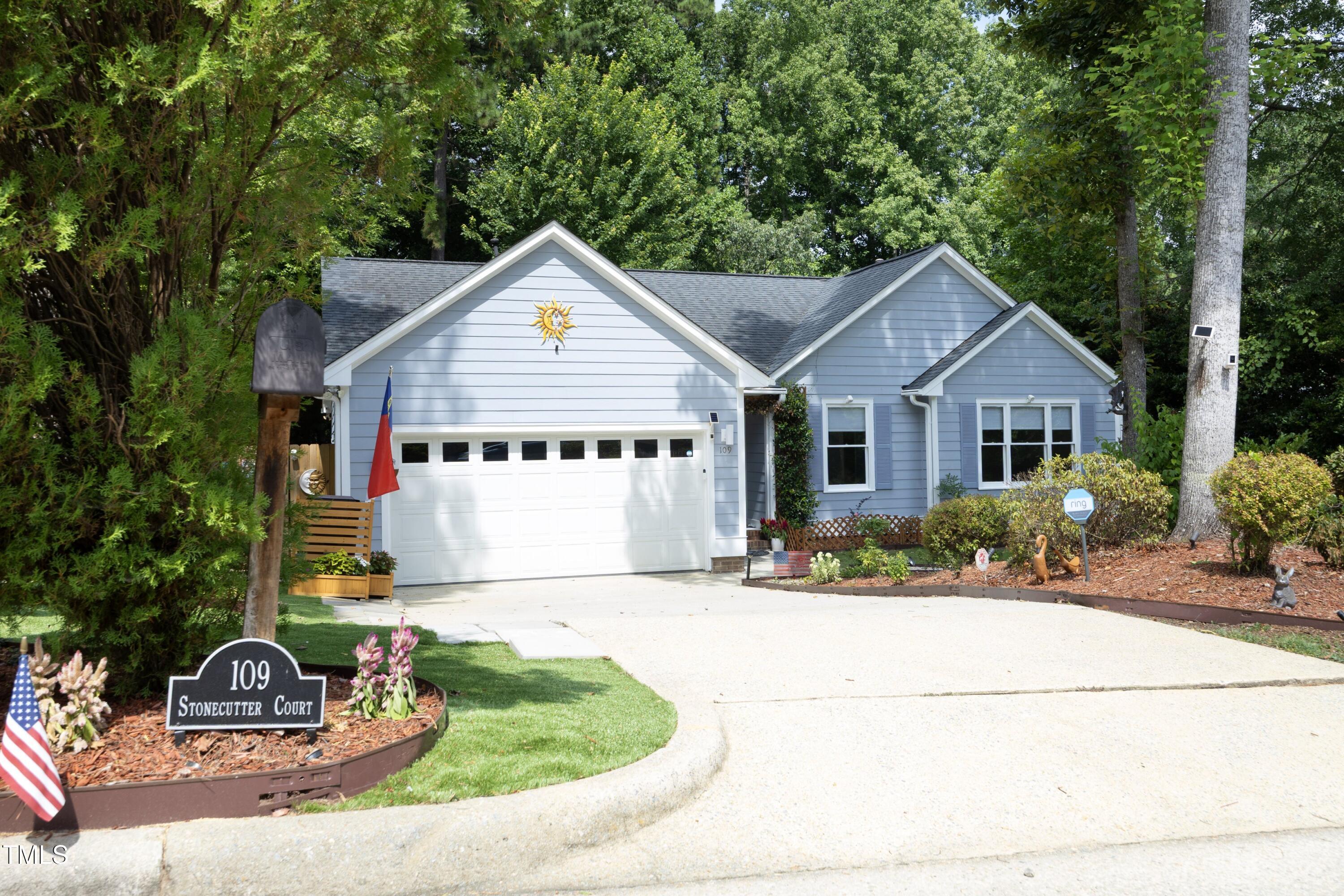 Property Photo: 109 Stonecutter Court NC 27529