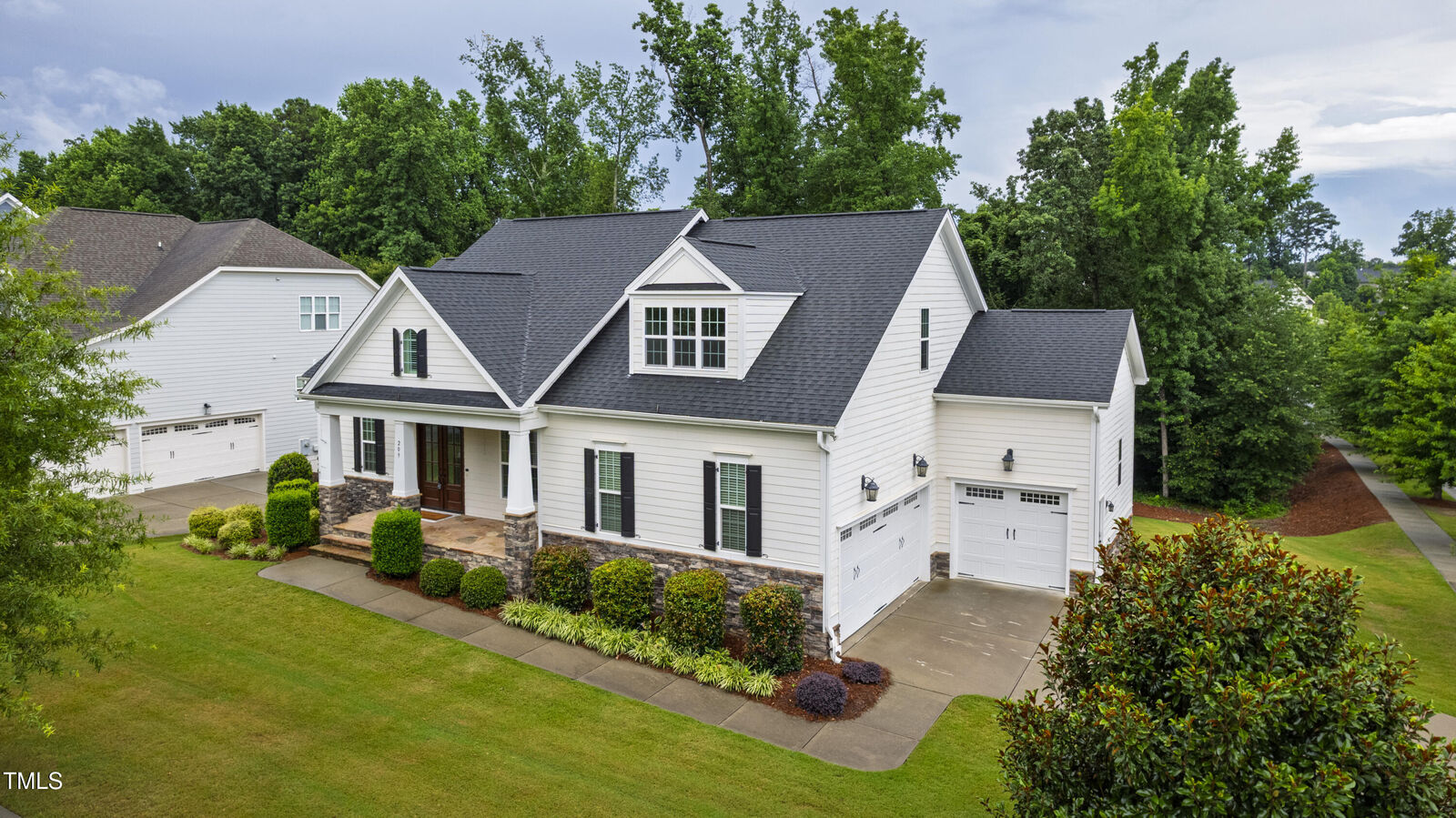 Property Photo: 209 Sunset Bluffs Drive NC 27526