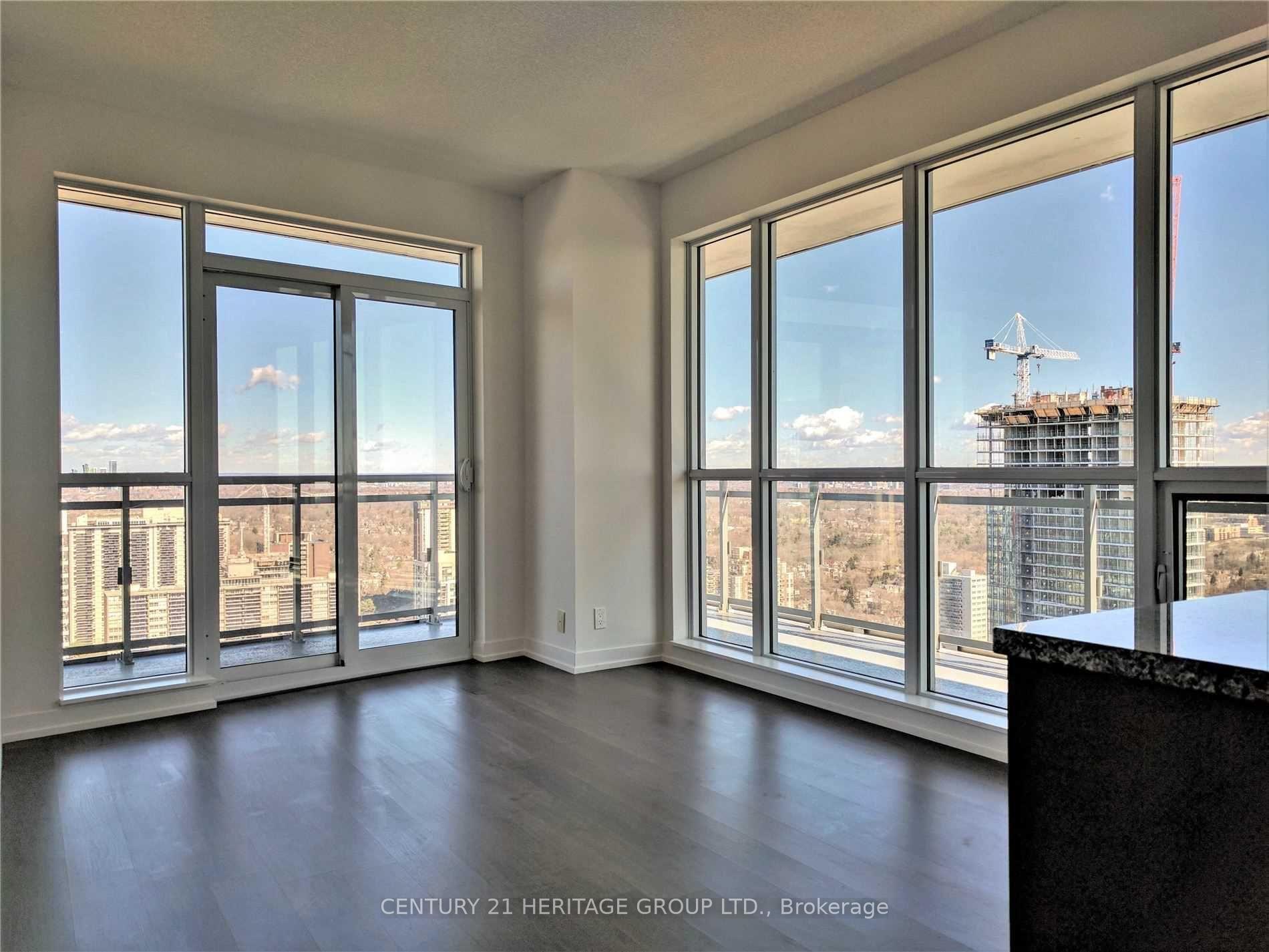 Property Photo: 89 Dunfield Avenue 3105 ON M4S 0A4