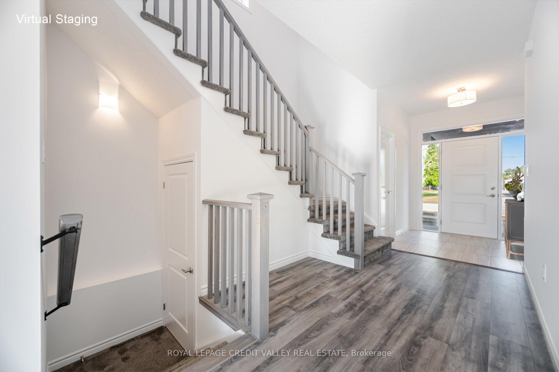 Property Photo: 222 St George Street ON N0K 1N0