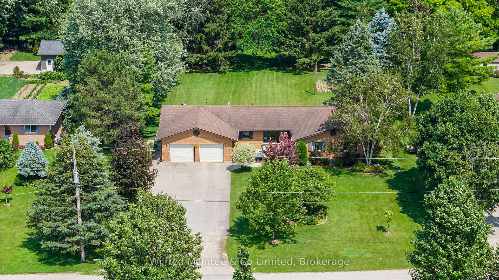 30 Geeson Avenue  Brockton ON N0G 2V0 photo