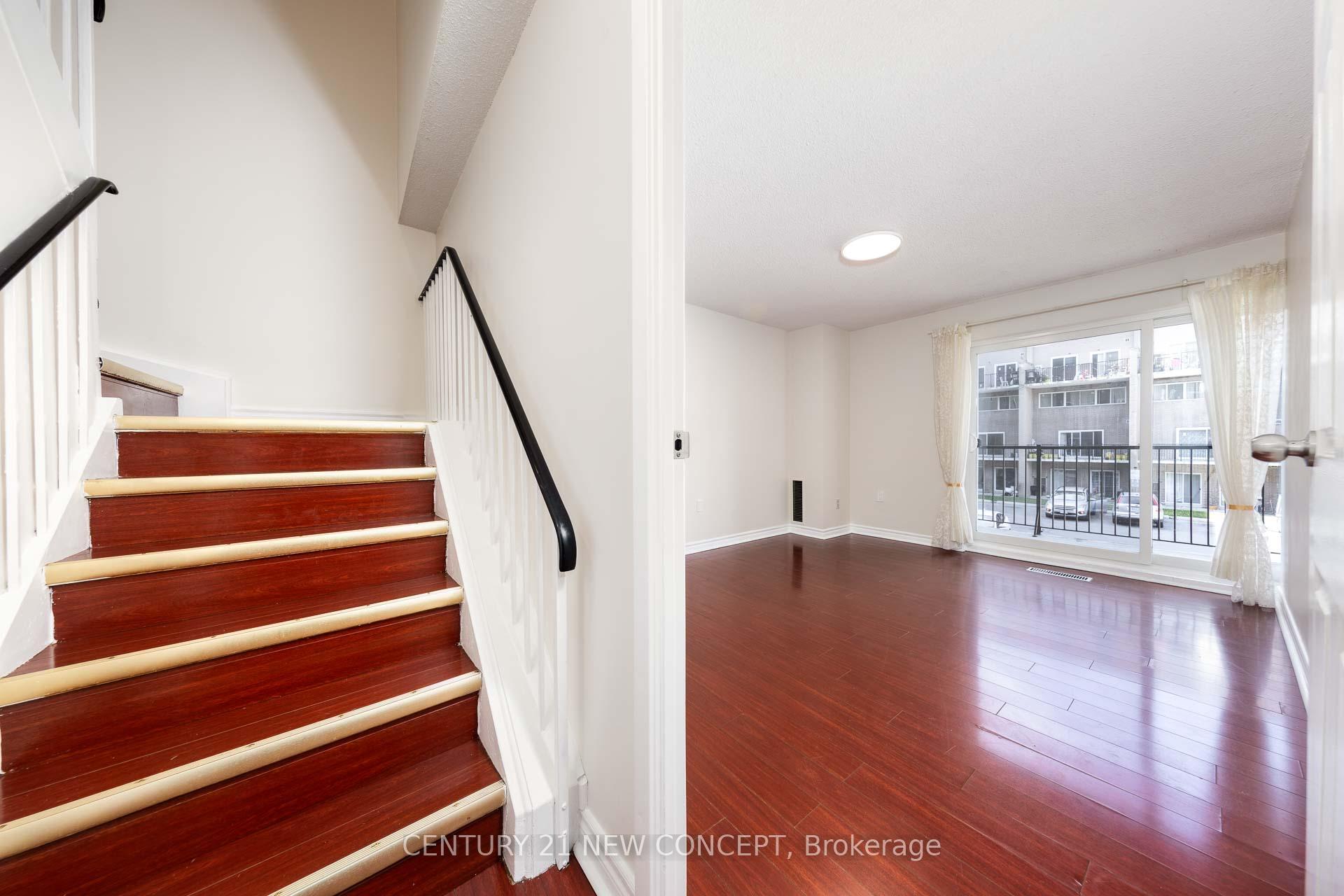 Property Photo: 165 Cherokee Boulevard 136 ON M2J 4T7
