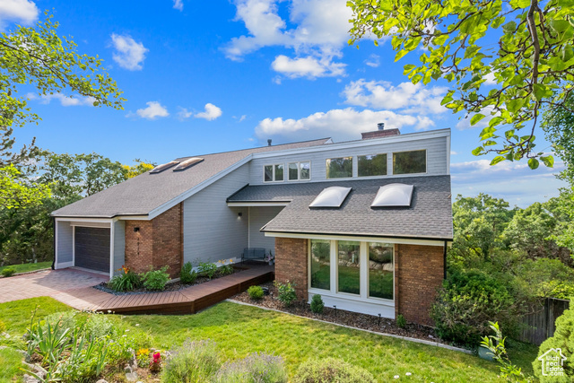 Property Photo: 2974 Oakwood Dr UT 84010
