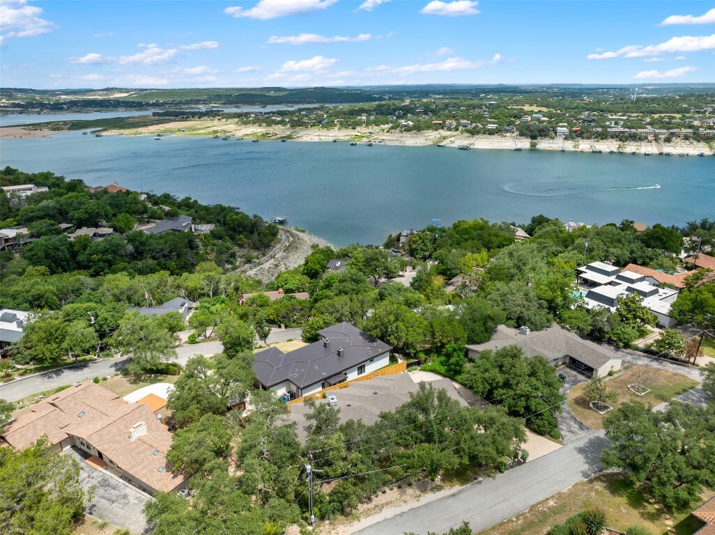 Property Photo: 315 Comet TX 78734