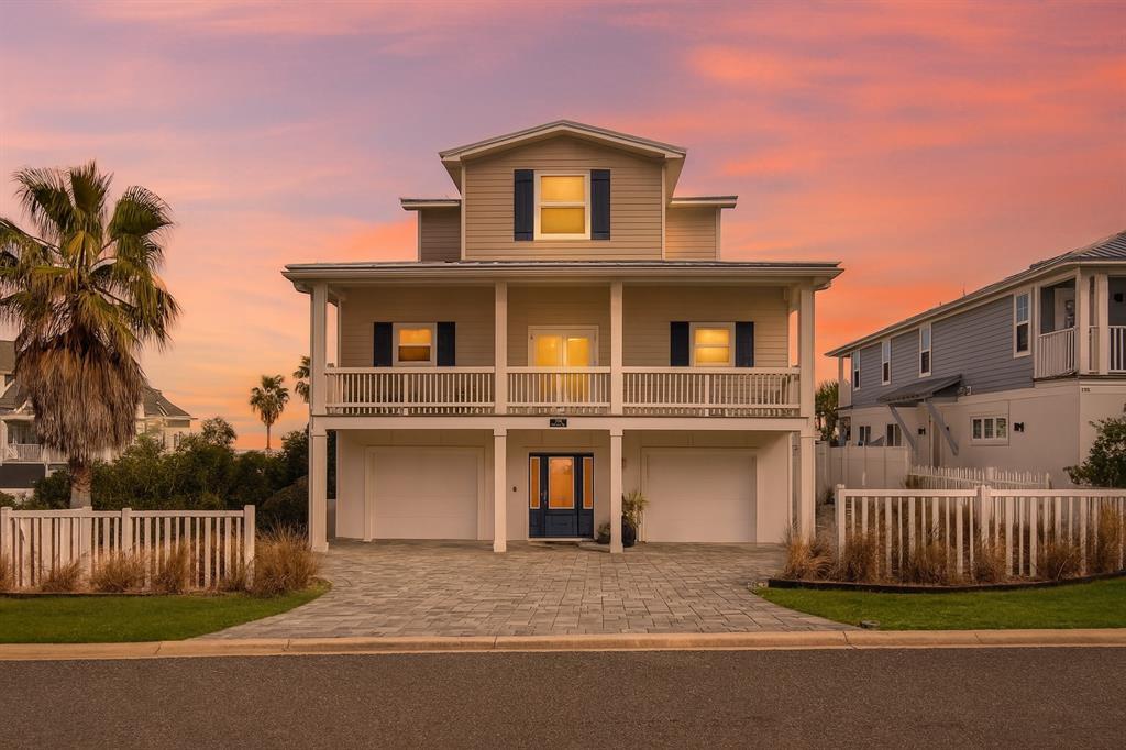 Property Photo: 738 Kingfisher Way FL 32034