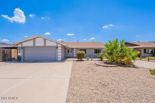 Property Photo:  3201 W Acoma Drive  AZ 85053 
