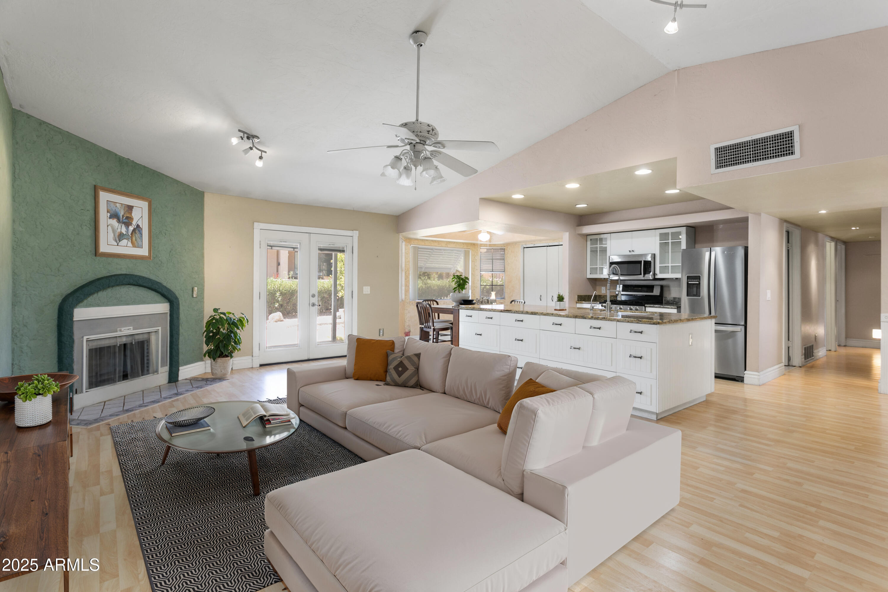 Property Photo:  1837 E Presidio Road  AZ 85022 