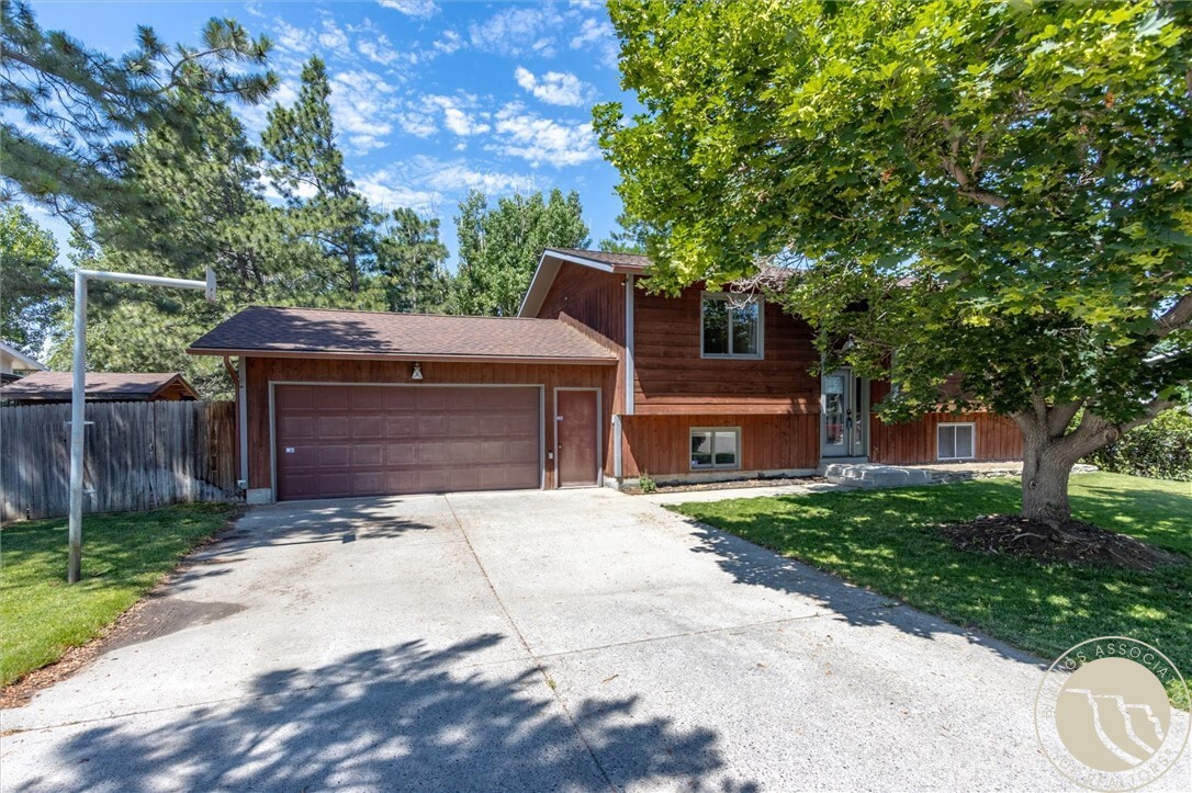 Property Photo: 622 Cairo Place MT 59105